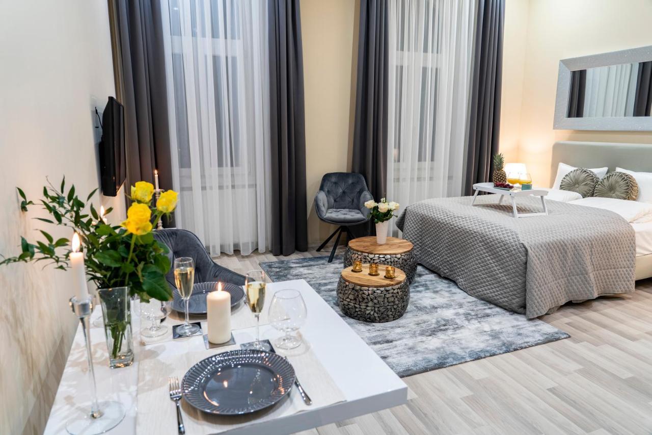 City Centre Deluxe Apartments Budapest Bagian luar foto